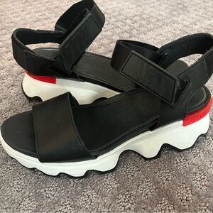 Sorel Black and White Sandals